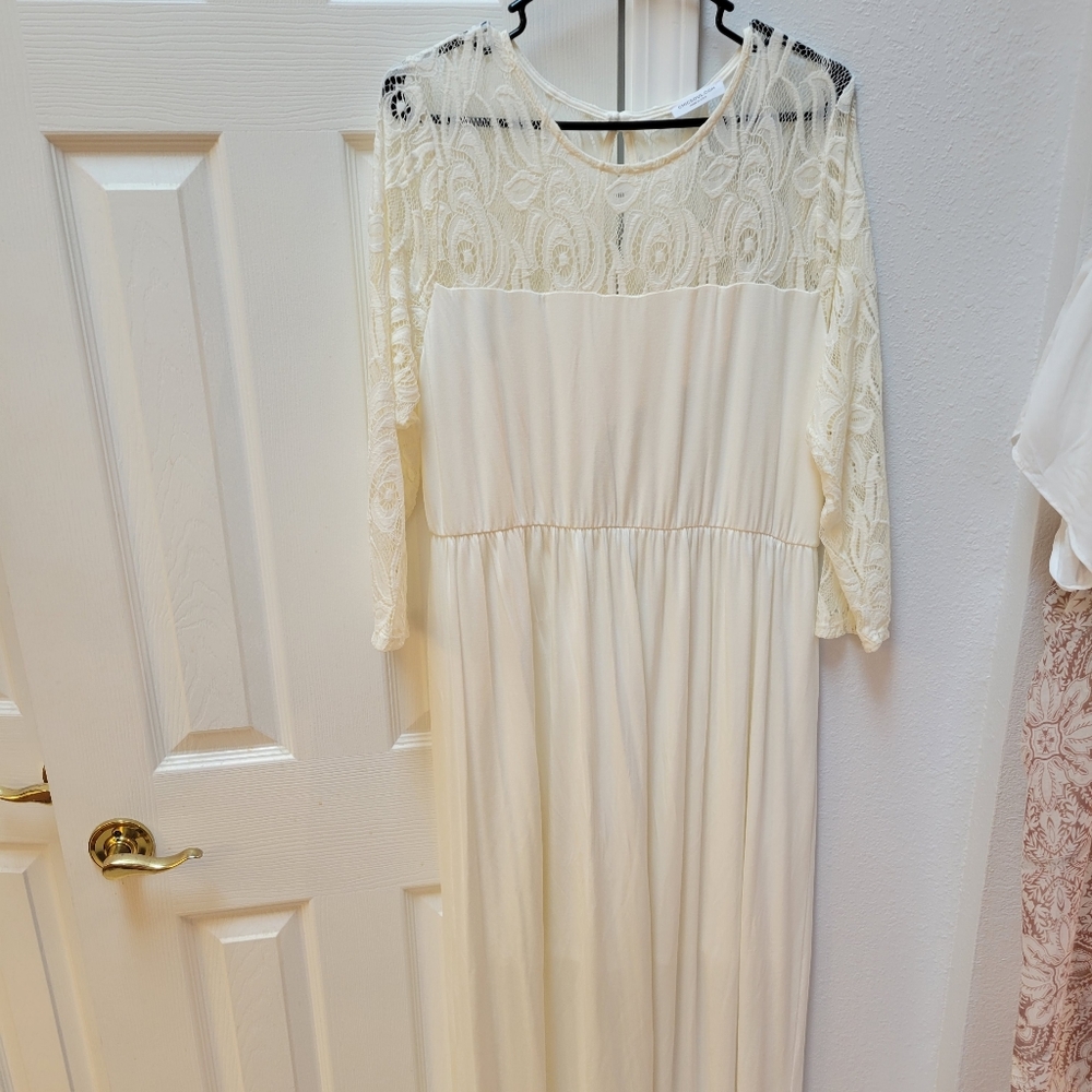 Cream Maxi Dress w/ Lace Sleeves